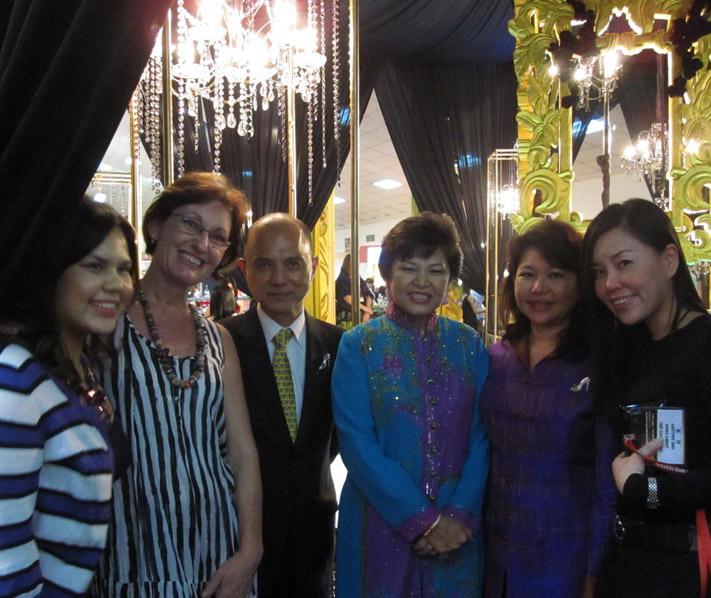 Natalie Dyer with Professor Dato Jimmy Choo, Malaysian Tourism Minister and Ode to Art Gallery
